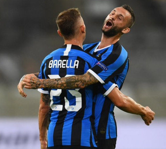 土媒：费内巴切已付穆帅875万欧解约金，不想再付75万欧住宿费