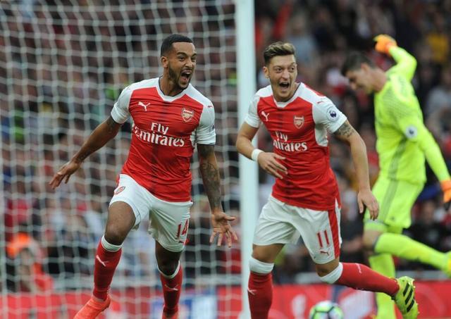 铁卫主场首球比肩C罗，曼联1-1西汉姆联，反超利物浦升英超第八