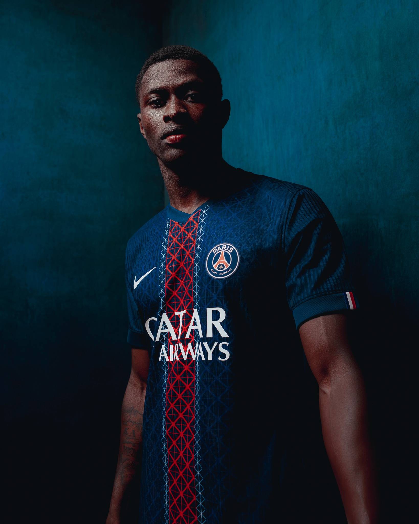 成都蓉城祝贺重庆铜梁龙成功冲超：我们携手展现西南足球风采